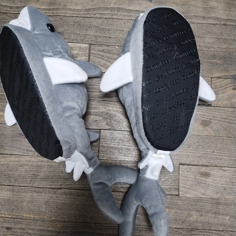 Comfy Feet Shark Animal Gray Kids Slippers